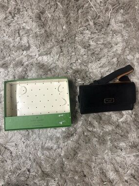 ♠️ New Kate Spade black leather belt bag with embossed logo